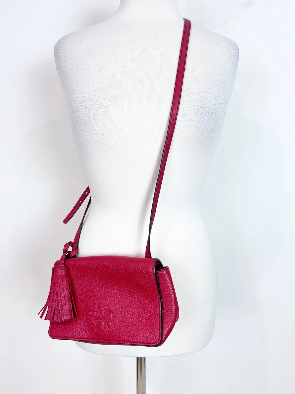 TORY BURCH RED PEBBLED LEATHER THEA CROSSBODY PURSE FRINGE TASSLE